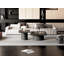Ensemble de 2 tables basses gigognes modernes en bois noir, table basse et table d'appoint gigognes minimalistes avec piétement cylindrique et cannelé, tables d'appoint wabi-sabi polyvalentes pour le salon