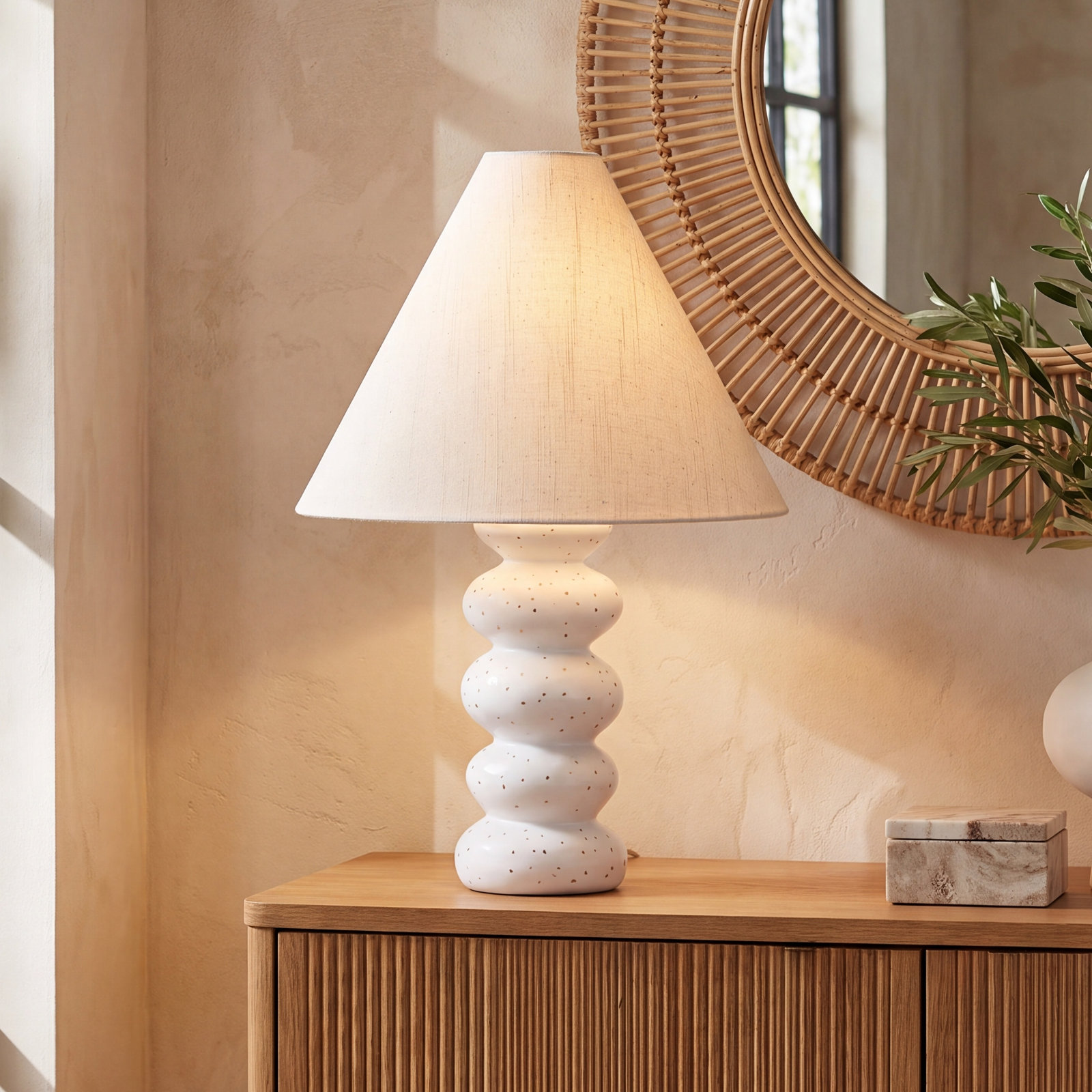 White Resin Table Lamp