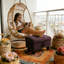 Repose-pieds en lin durable avec garniture cloutée et pieds robustes