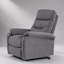 Fauteuil releveur contemporain avec revêtement en tissu gris, fonction de relevage et inclinaison électriques pour un confort et une mobilité optimaux.