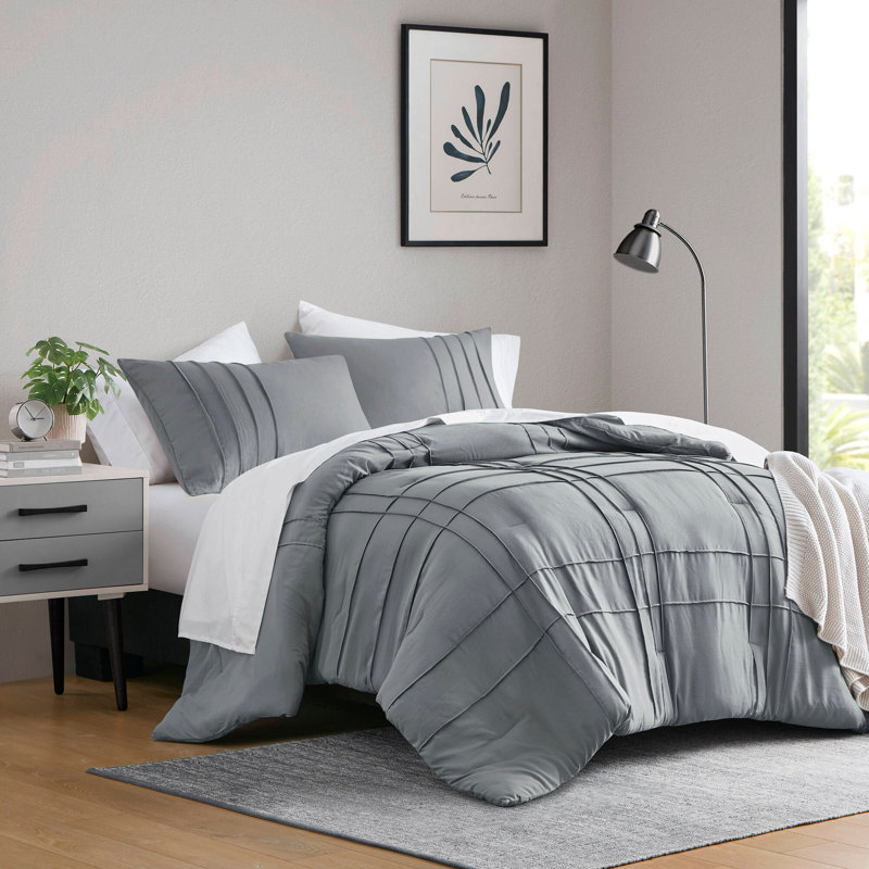 2-Piece Soft Washed Pleated Comforter Set With Stylish Grid Pattern And Premium Polyester Filling