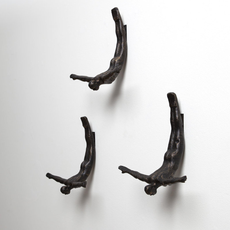 Wall Diver, Bronze