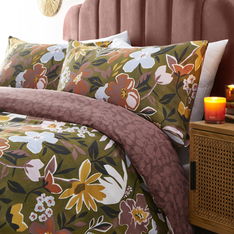 Asterea Floral Duvet Cover Set with Pillowcases Included, King Duvet Cover + 2 Standard Pillowcases