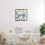 Contraste de tulipe abstraite, art mural encadré par une ampoule flottante, design par Hannah Dawson-590120848-590120862