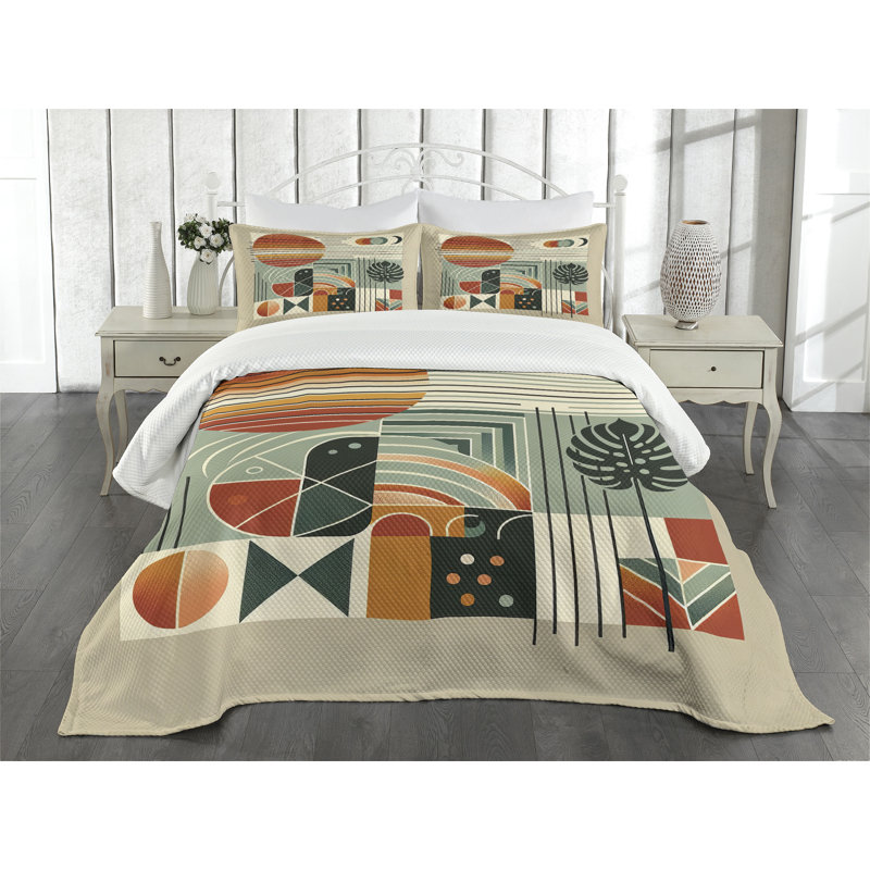 Polyester Geometric Shapes Coverlet, King Coverlet / Bedspread + 2 Standard Shams
