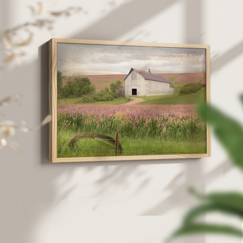 Eden Barn in Flower Fields - Reproduction encadrée - Restickable, Naturel, H 11 po x l 14 po