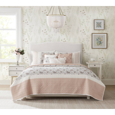 Dawn 6 Piece Cotton Percale Quilt Set with Throw Pillows