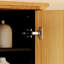 Armoire de rangement avec des motifs sculptés exquis