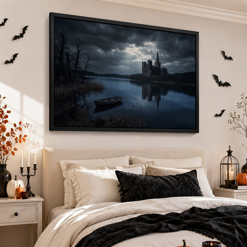 Château gothique se reflétant dans un lac bleu foncé - Toile murale d'Halloween, H 16 po x l 24 po