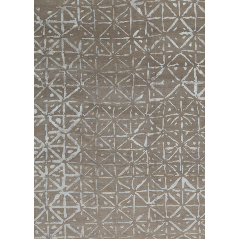 Rayon Geometric Area Rug in Camel/Brown