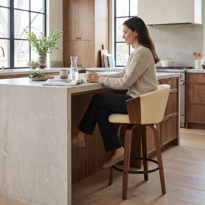Tabouret de bar rembourré avec accoudoirs et repose-pieds Boeschen
