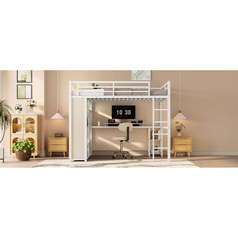 Grain de bois blanc, grand lit, lit mezzanine, garde-robe, bureau, rangement, grand assemblage en douceur, espace, espace de couchage