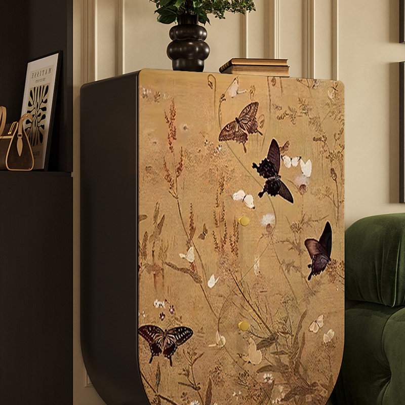 Armoire française en bois pour papillons