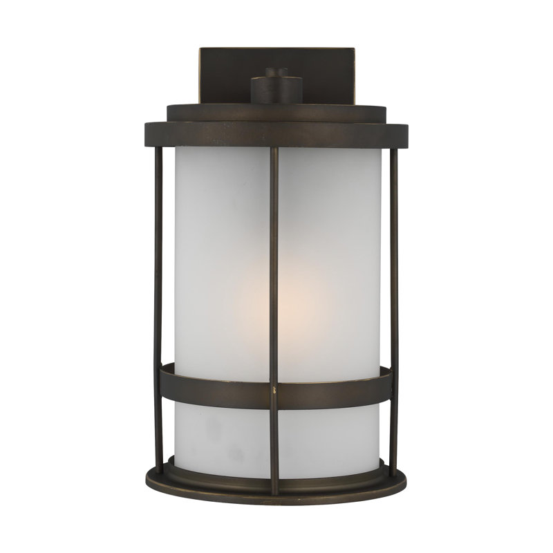 Lanterne murale d'extérieur Wilburn , H 13,5 po x l 8 po x P 8 po, 60 W, Bronze antique