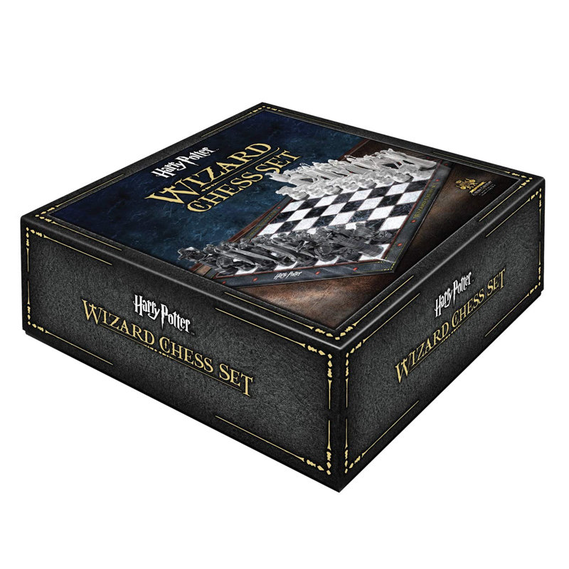 Harry Potter Wizard Chess Set with Black and White Square Board