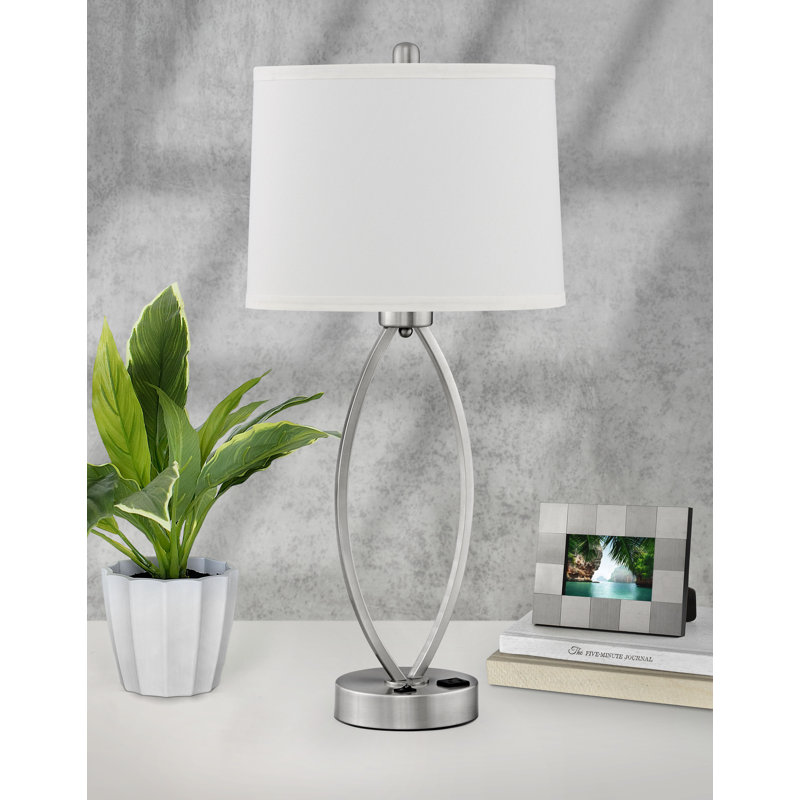 Lampe de table argent 26 "avec sortie Dream collection