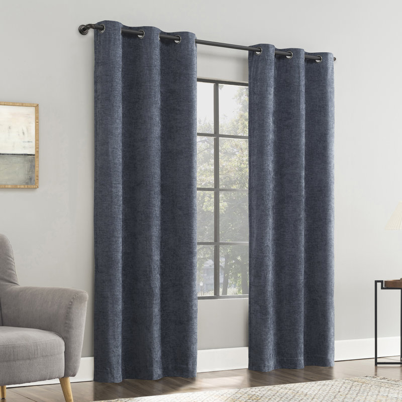 Panneau de rideau occultant 100% occultant en velours Sun Zero Isidora, Bleu, 40" W x 96" L