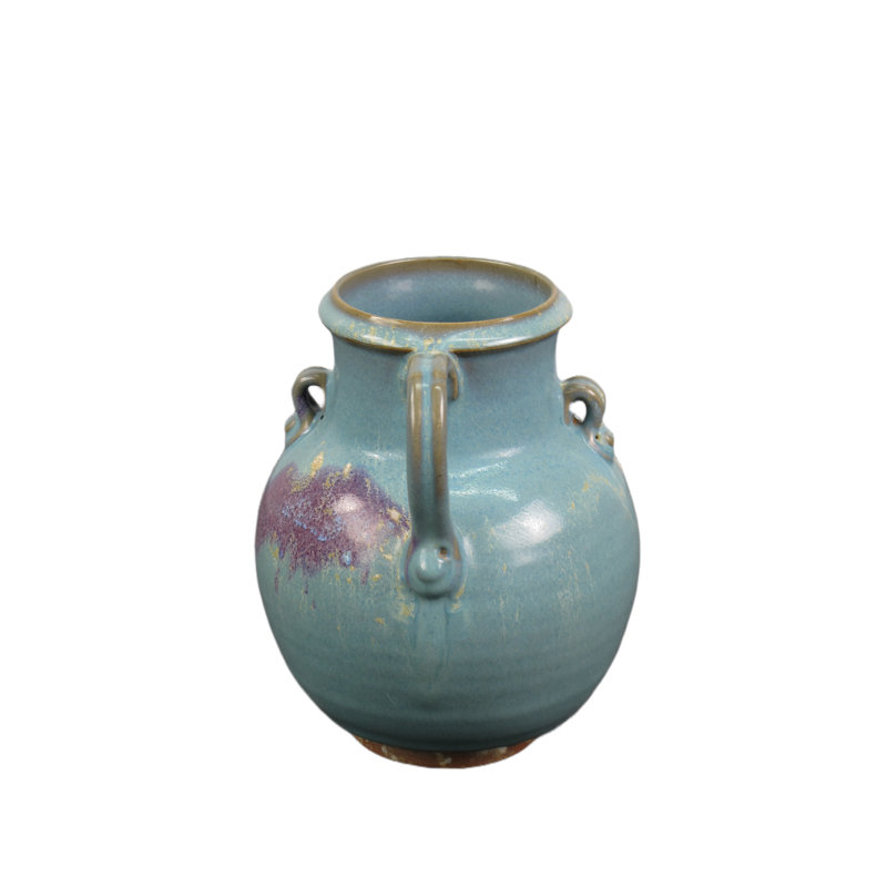 Pot en porcelaine fait à la main