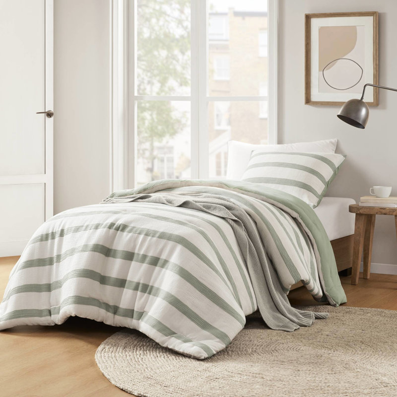 Ensemble de couette et taie d'oreiller 2 pièces pour lit simple/simple XL, à rayures teintes, texture subtile façon seersucker, confort toutes saisons, finition teintée, revers en microfibre brossée, idéal pour les intérieurs contemporains, sauge