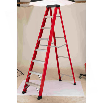 Fiberglass Ladder, 330 Lb Load Capacity