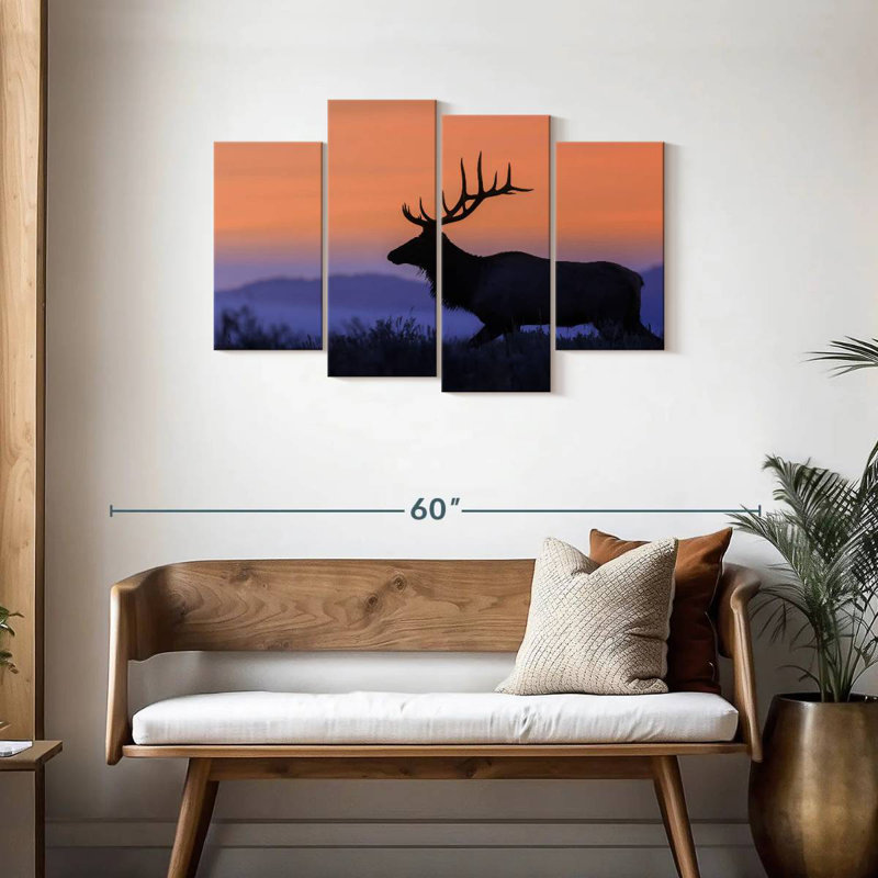 Wapiti brulé contre le coucher du soleil, H 27 po x l 43 po