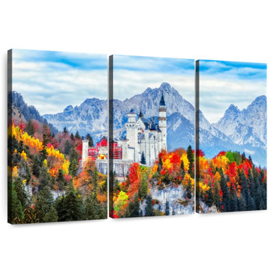 Lilie Medieval Neuschwanstein Castle