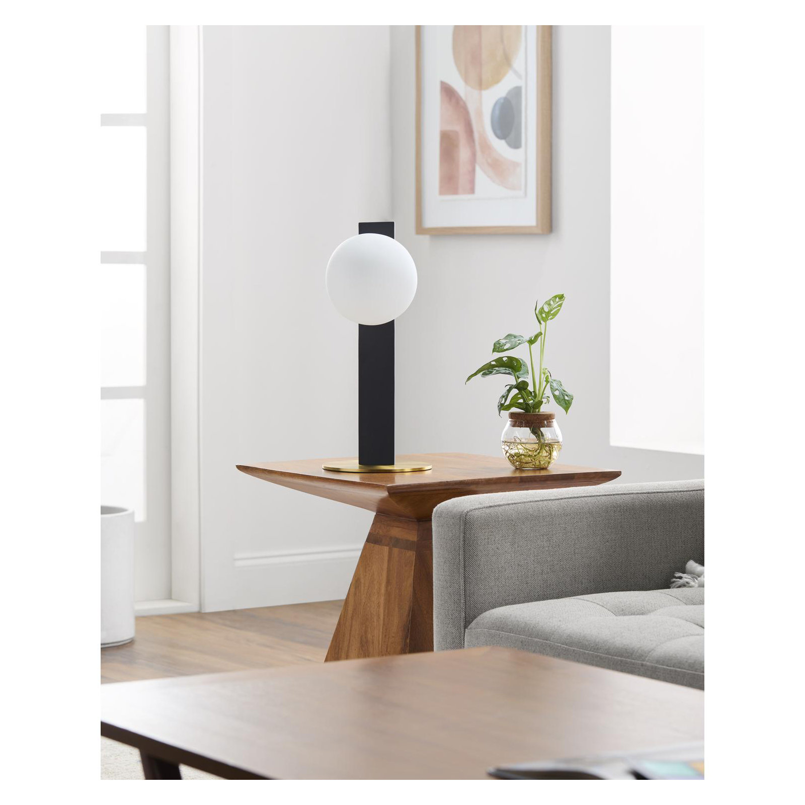 Jova Table Lamp