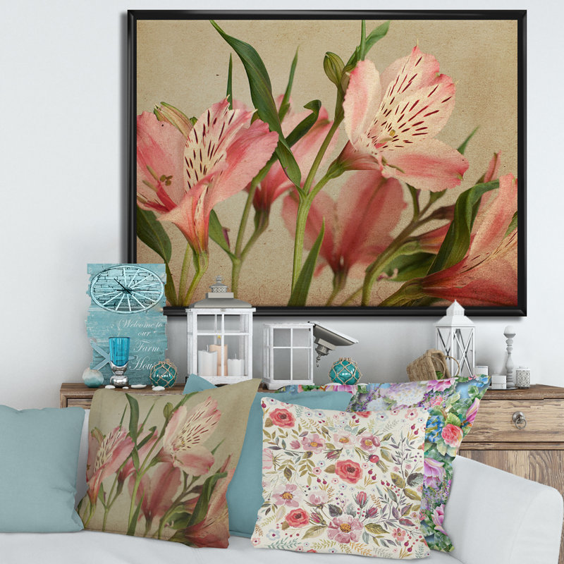 «Retro Alstroemeria Flower», impression sur toile, H 16 po x l 32 po x p 1 po, Toile avec cadre noir