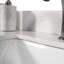 Dessus de meuble-lavabo en pierre de 43 po x 22 po en marbre blanc de Carrare avec lavabo rectangulaire encastré en céramique et trou de robinet simple avec dosseret