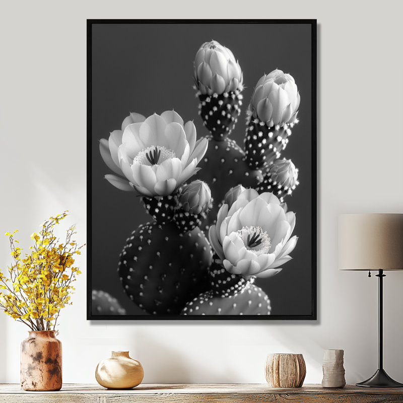 Cactus monochrome gris botanique Bliss II - cactus floral, H 20 po x l 12 po x P 1 po, Toile avec cadre flottant noir