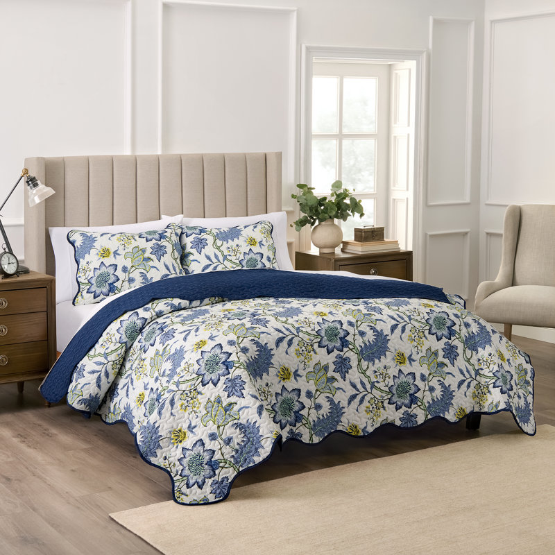 Waverly Maldives Polyester Percale Quilt Set, King Quilt + 2 Shams