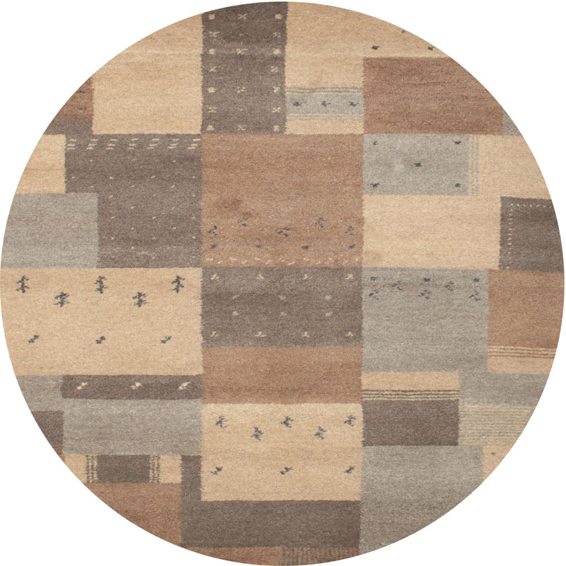 Indoor Rug, Round 3'