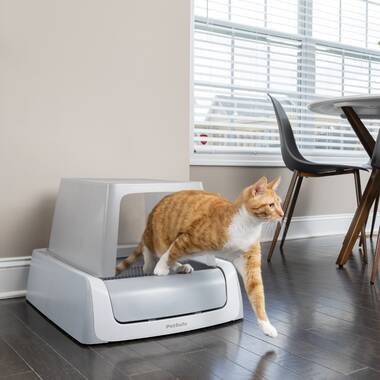 Omega Paw Enclosed No Scoop Self-Cleaning Litter Box & Paw
