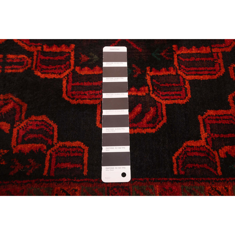 Tapis noir 4 pi 1 po x 6 pi 4 po Teimani