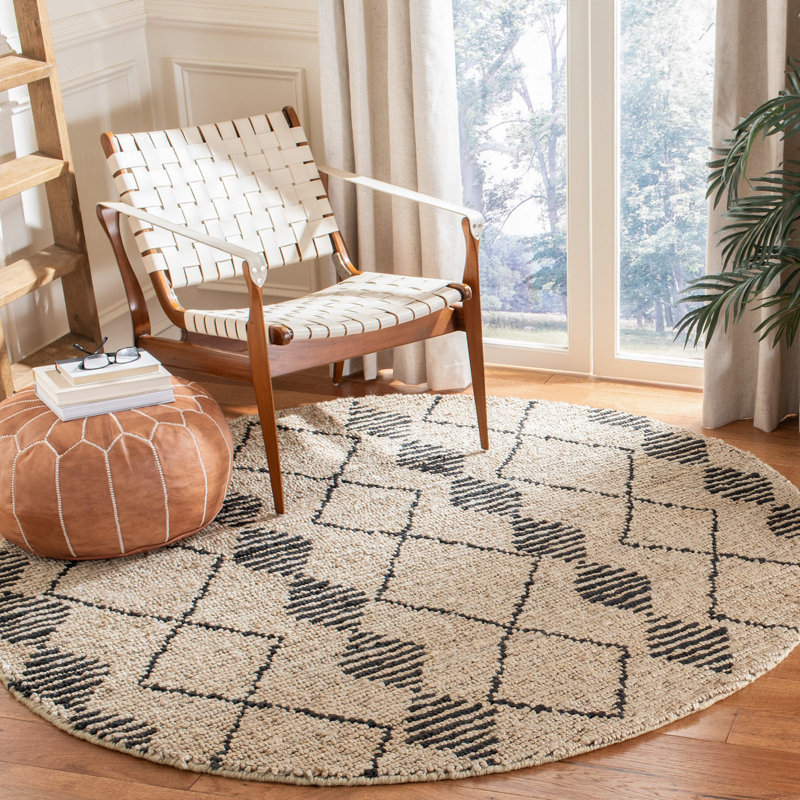Trotter Hand Woven Jute Pile Geometric Rug, Round 6'