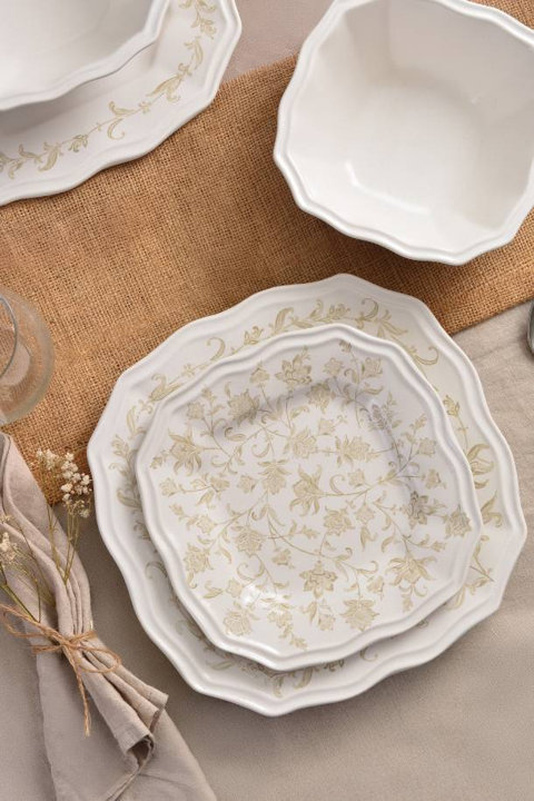 Batik Toile 12-Piece Set