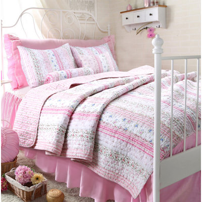 Romantic Chic 2 - Piece Quilt Set