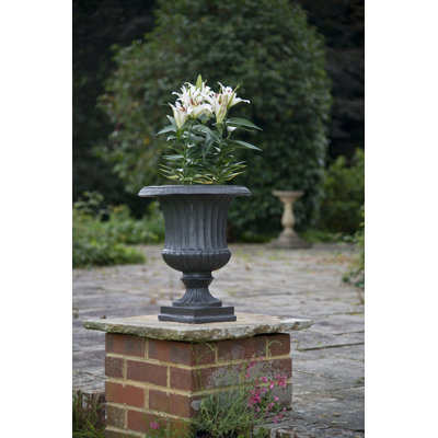 Brownlow Handmade Pot Planter