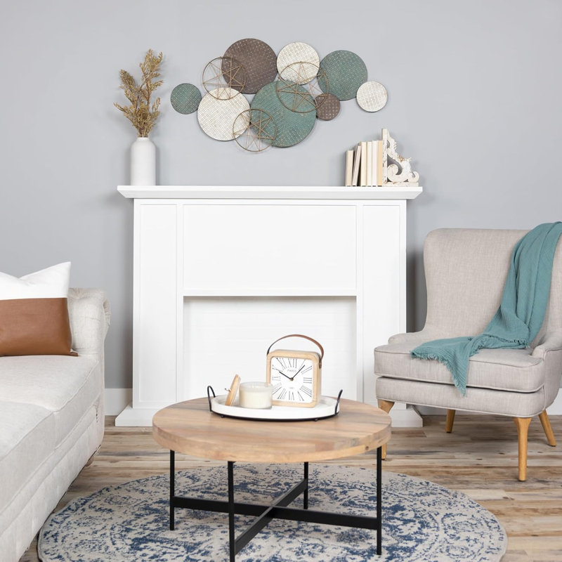 Décoration murale moderne en métal texturé multicolore avec décorations en jute