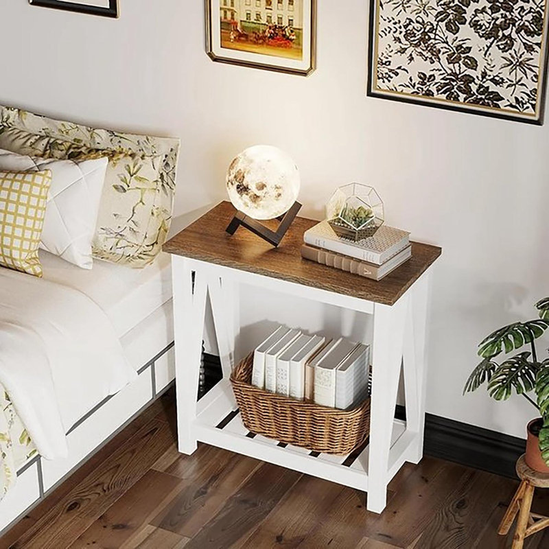 Table de bout avec tablette de rangement