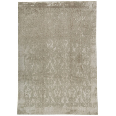 Aurea Hand-Knotted Area Rug in Bay Leaf