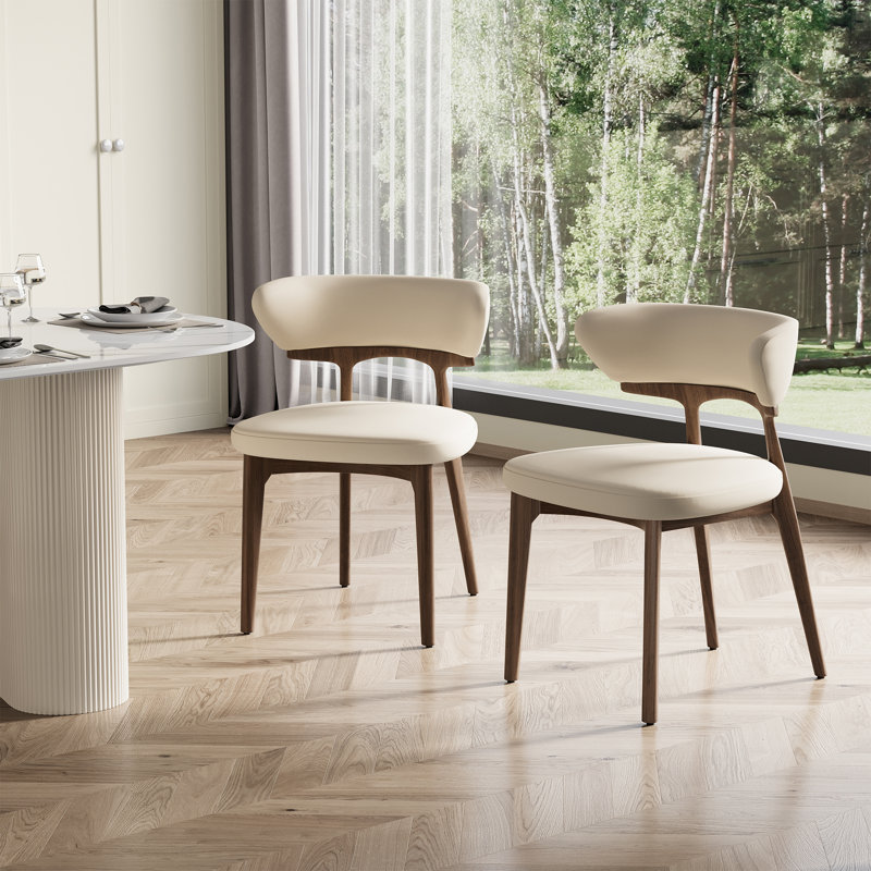 Chaise de salle à manger moderne en similicuir, chaises de cuisine en bois massif sans assemblage, avec siège et dossier rembourrés pour la salle à manger, conception confortable en beige, pieds bruns (ensemble de 2)
