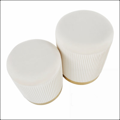 Ensemble de poufs gigognes plissés contemporains en métal et velours, pour une décoration intérieure glamour et peu encombrante