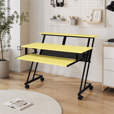 Bureau professionnel pour studio d'enregistrement de musique avec plateau à clavier et tablette pour une configuration efficace et créative du flux de travail (seulement le bureau inclus)