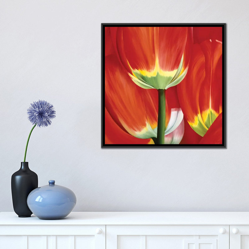 «Most Beautiful Tulip I», impression sur toile, H 18 po x l 18 po x P 1,5 po, Toile avec cadre noir, Pas de tapis