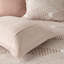 Housse de couette en coton Blush pour lit double / grand, motif géométrique, 2 taies décoratives incluses, lit double / grand, géométrique-124539571