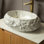 Lavabo vasque ovale irrégulier en résine 18 po Ivory