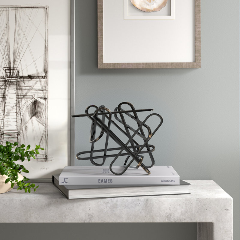 Objet de décoration Mcniel, 9.06" H x 9.06" W x 12.20" D