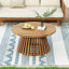 Ensemble de patio en bois d'acacia avec canapé 3 places avec coussins résistants à l'eau et table basse ronde pour l'extérieur-130483941