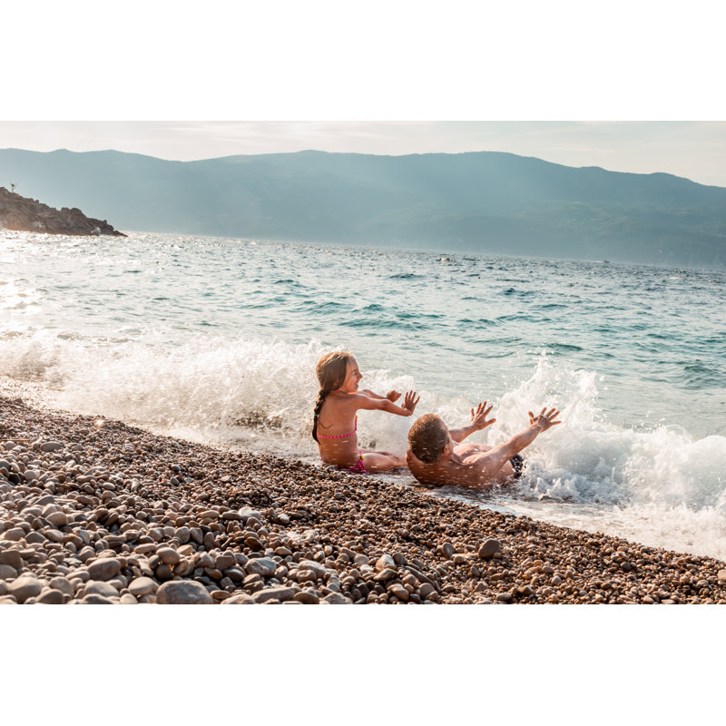 «Cheerful Father and Daughter» par Hmvart, H 12 po x l 18 po
